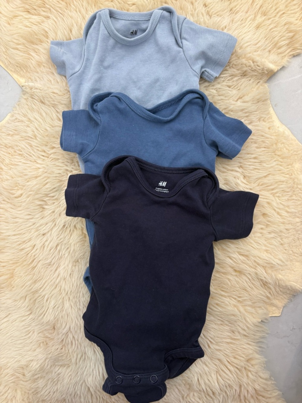 H&M Kids 3-Pack Short Sleeve Bodysuits in Light Blue, Blue, and Navy